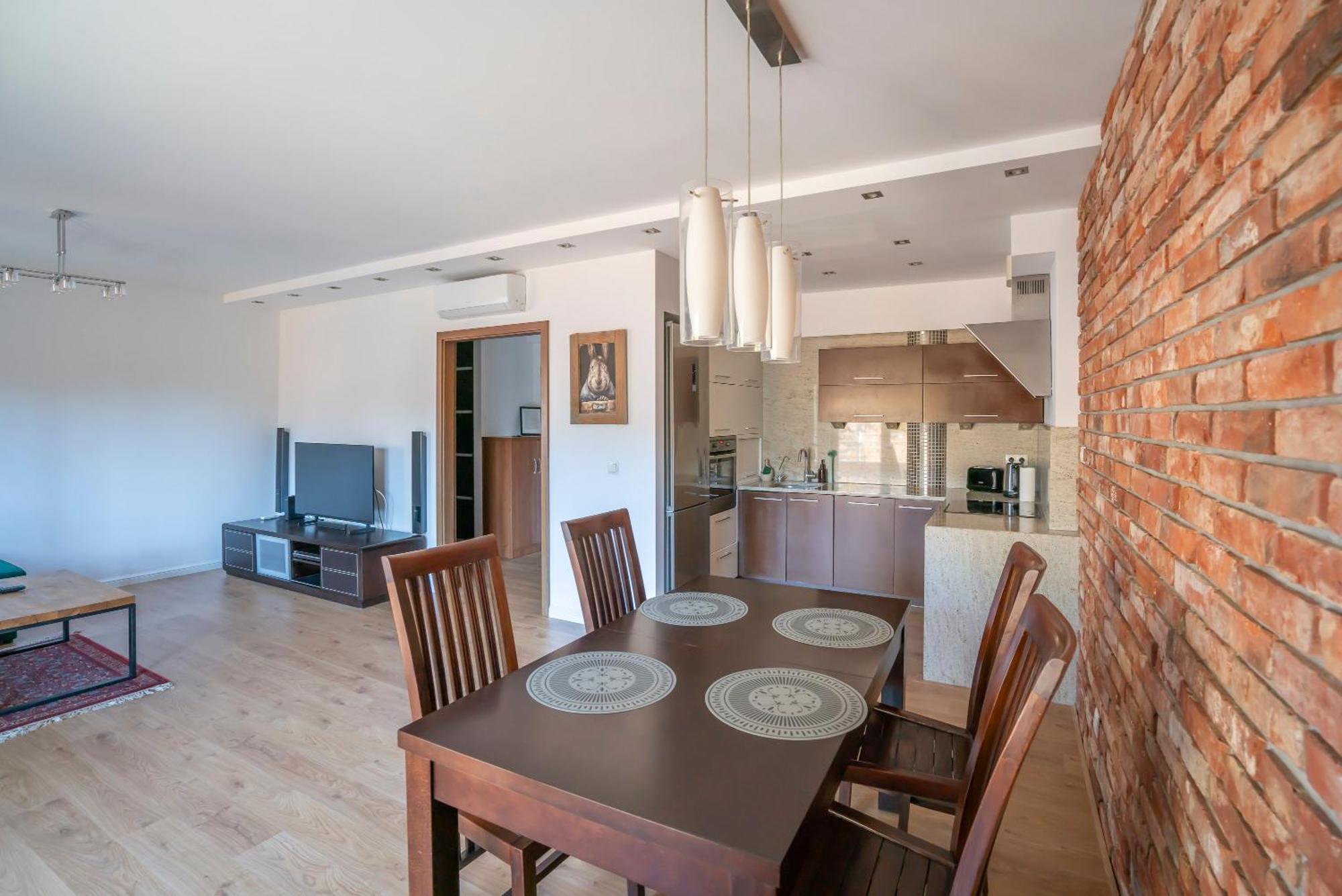 Apartment Werona Selfcheckin Ac Wroclaw